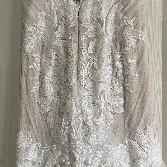 Ines Di Santo Lace, Ivory Wedding Dress - Picture 12 of 13